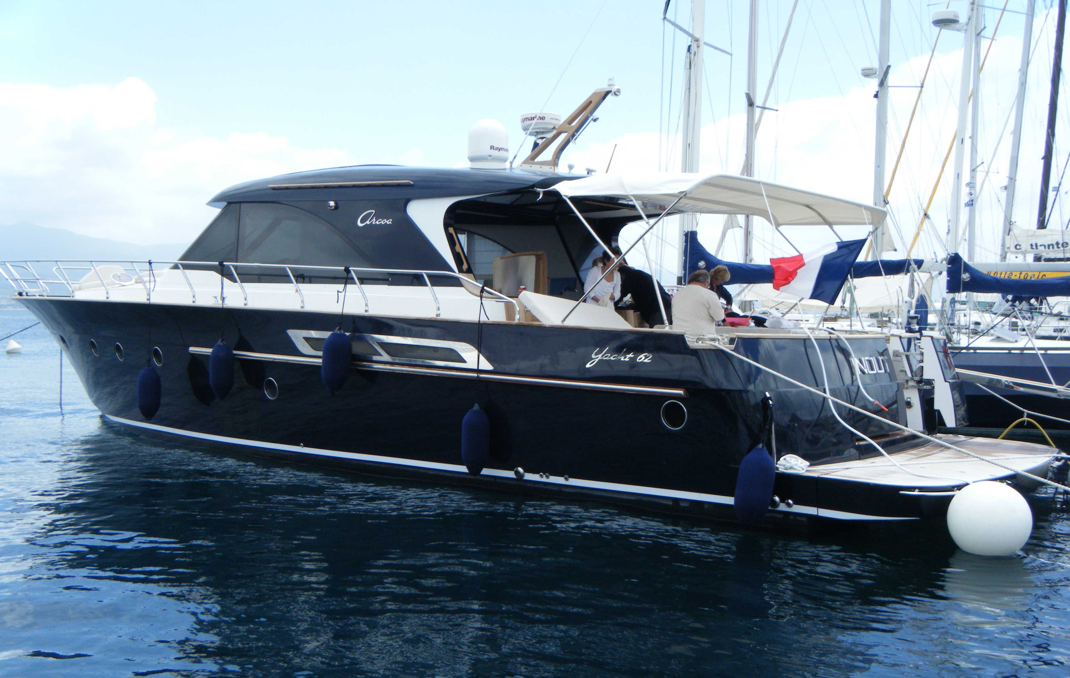 yacht 62 arcoa